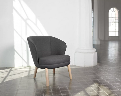 Heritage 04 Lounge Armchair