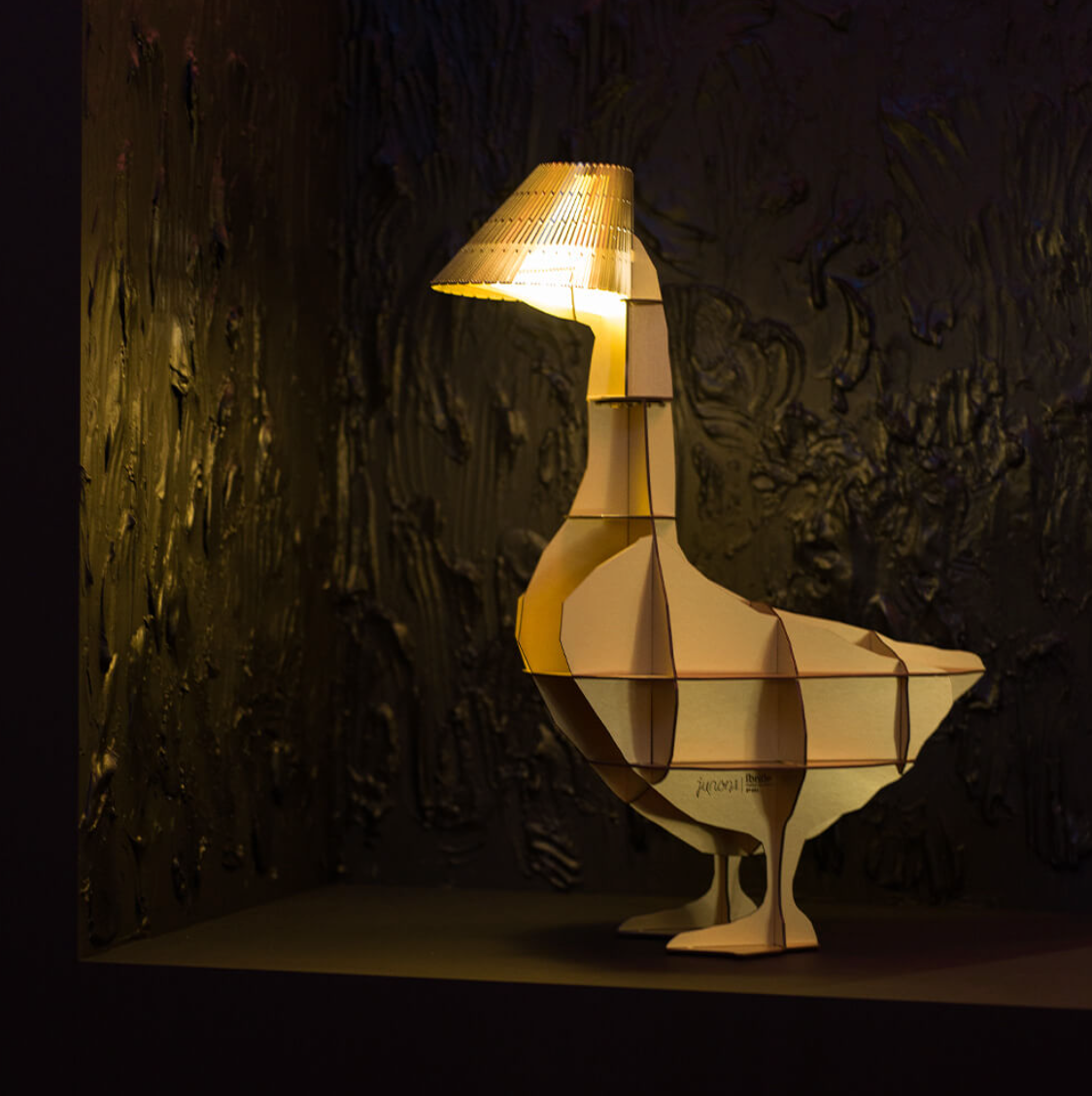 Junon side table with lamp by Ibride - Milk Concept Boutique