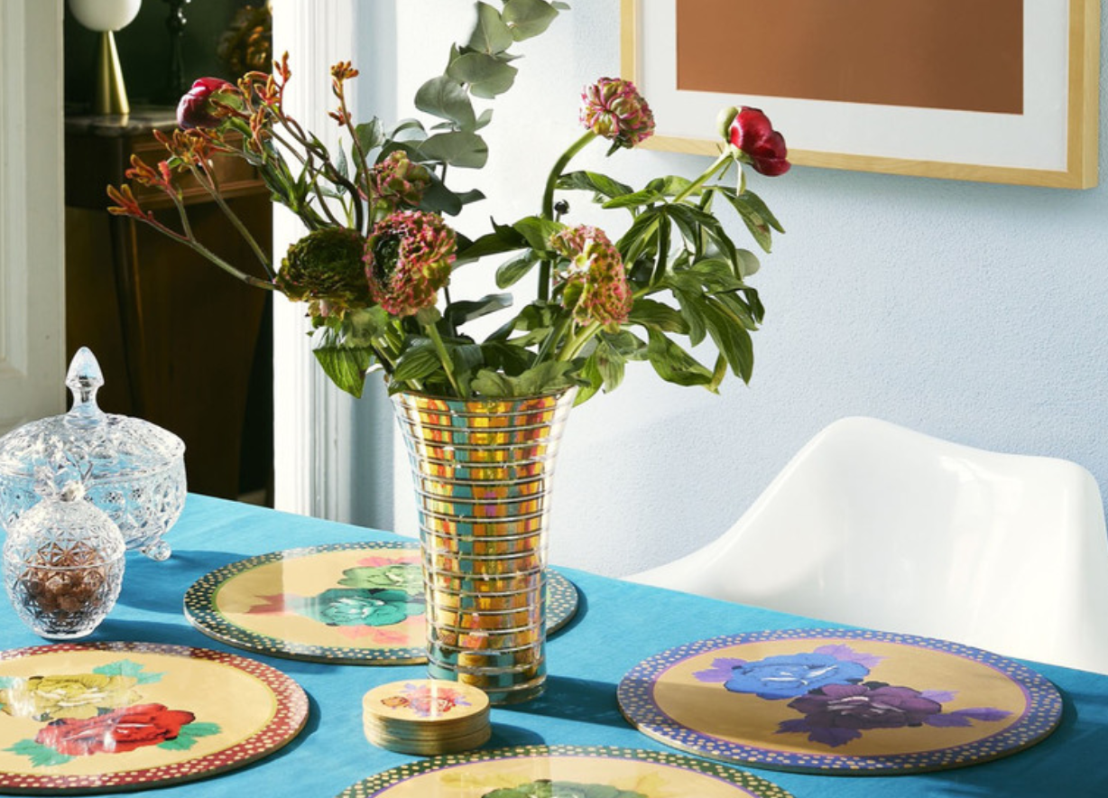 Lisa Corti 'Masonite' round placemat, Boule Flower Blue/Gold - Milk Concept Boutique