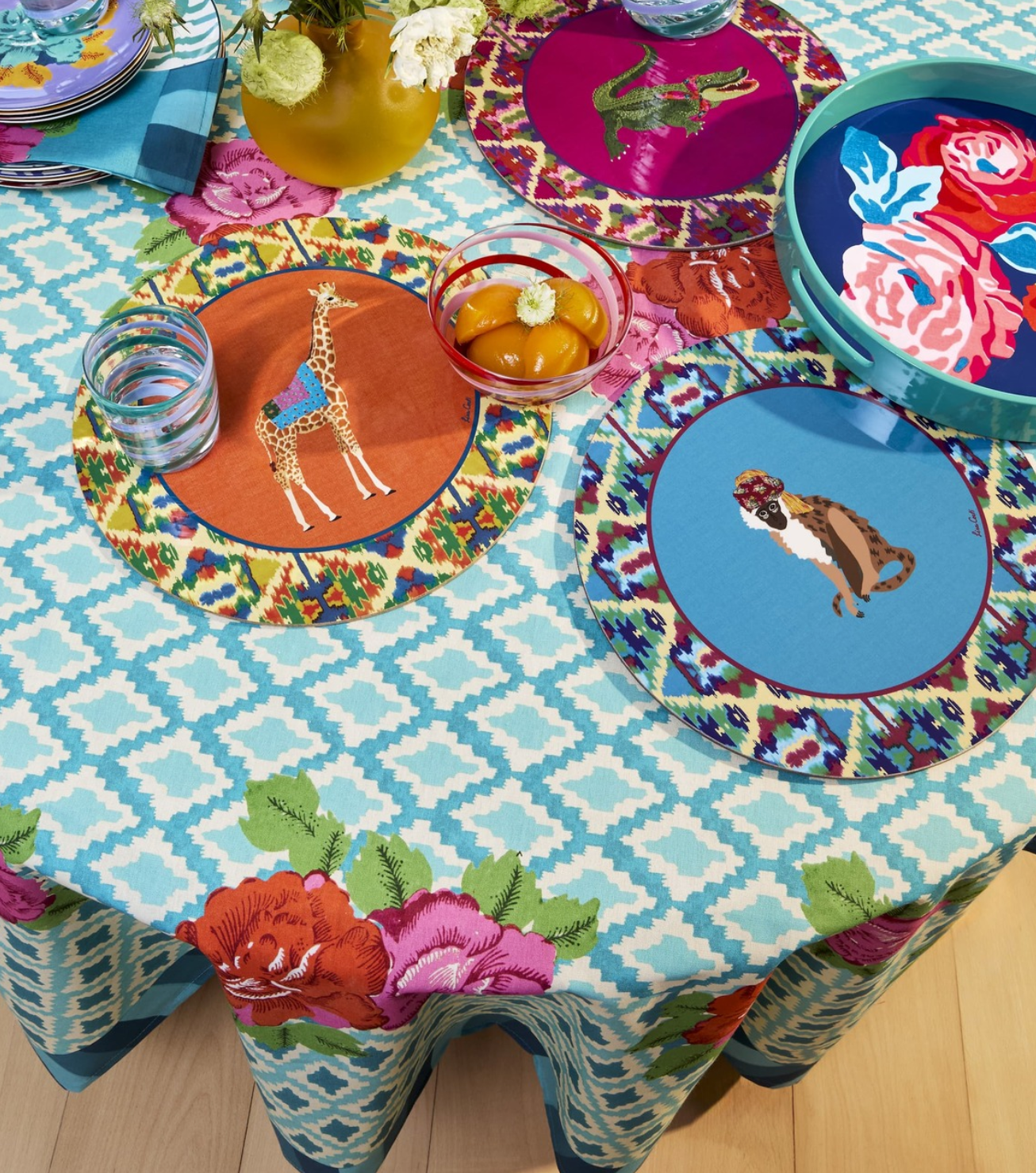 Lisa Corti 'Masonite' round placemat, Safarikat orange - Milk Concept Boutique