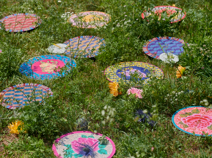 Lisa Corti 'Masonite' round placemat, Amer rose Orange - Milk Concept Boutique