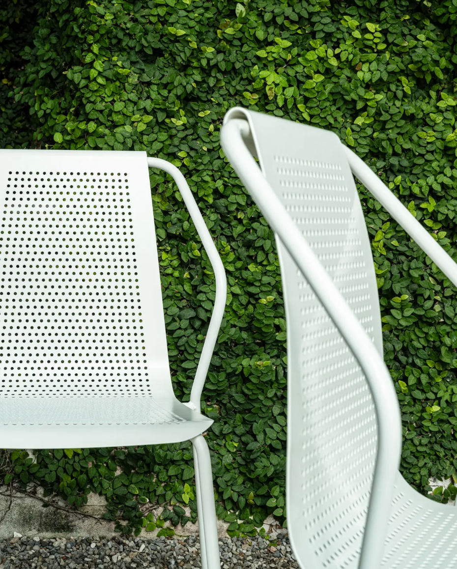 Donna, Chair Baleri Italia by Marialaura Irvine