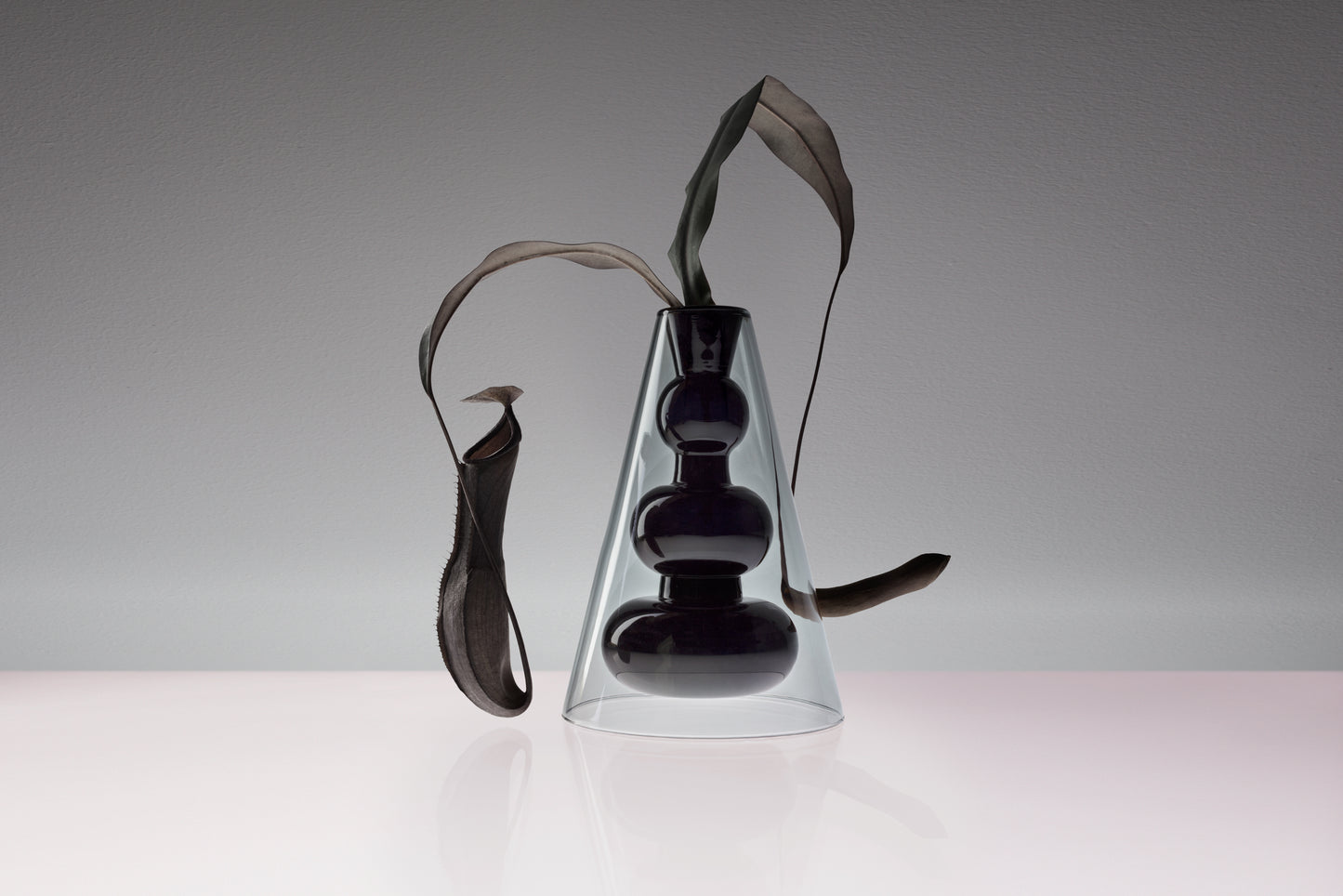 BUMP VASE SHORT BLACK Tom Dixon. - Milk Concept Boutique