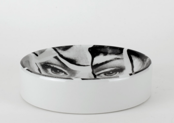 Fornasetti Round ashtray Tema & Variazioni n°2 black/white - Milk Concept Boutique