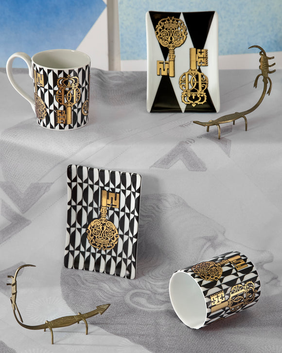 Fornasetti Mug Chiavi Gold and Losanghe - Milk Concept Boutique